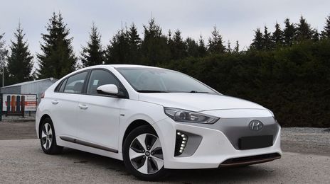 Hyundai Ioniq Electric • 2017 • 70,000 km