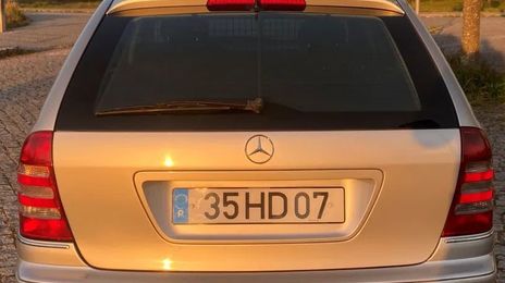Mercedes-Benz C-Class • 2002 • 282,000 km
