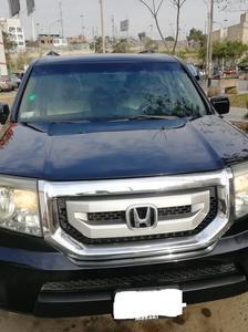 Honda Pilot • 2010 • 160,000 km