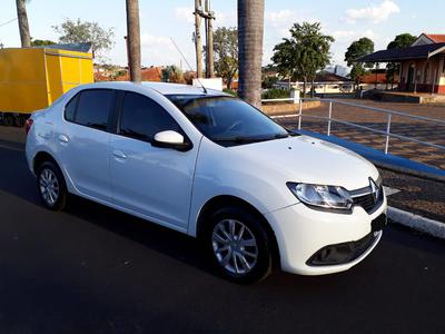 Renault Logan • 2015 • 147,000 km