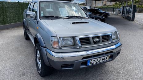Nissan Navara • 1999 • 250,000 km