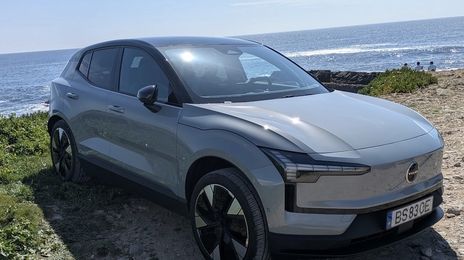 Volvo XC40 • 2024 • 2,400 km