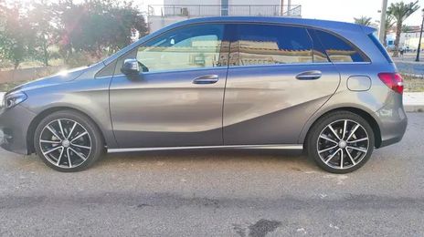 Mercedes-Benz Class B • 2016 • 122,000 km