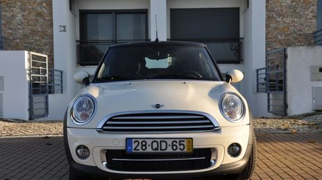 MINI Cooper Cabrio • 2011 • 89,500 km