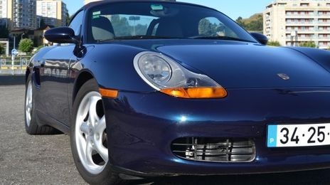 Porsche Boxster • 1998 • 61,200 km