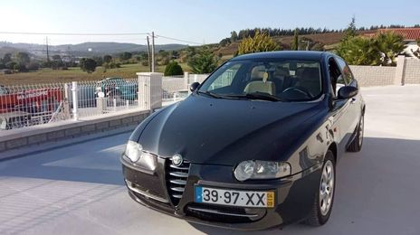 Alfa Romeo 147 • 2004 • 230,000 km