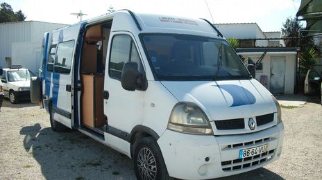Aston Martin DB9 • 2003 • 170,000 km