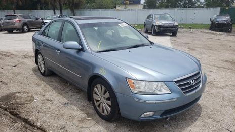 Hyundai Sonata • 2009 • 10,000 mi