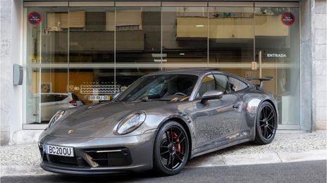 Porsche 911 • 2023 • 4,999 km