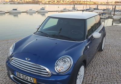 MINI Cooper • 2012 • 72,000 km