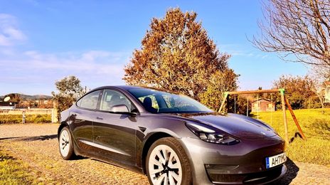 Tesla Model 3 • 2021 • 92,000 km
