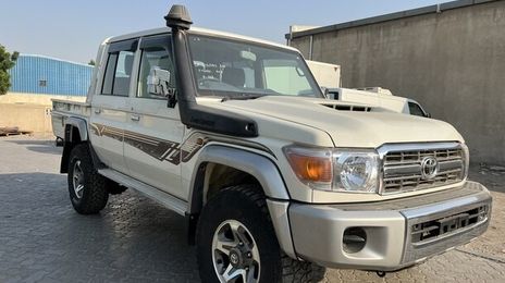 Toyota Land Cruiser • 2020 • 52,000 km