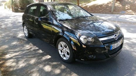Opel Astra • 2004 • 249,999 km