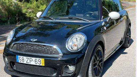 MINI Cooper D • 2014 • 119,000 km