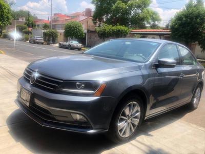 Volkswagen Jetta • 2016 • 41,000 km