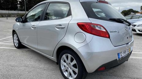 Mazda 2 • 2009 • 90,100 km