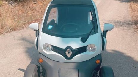 Renault Wind • 2015 • 12,000 km