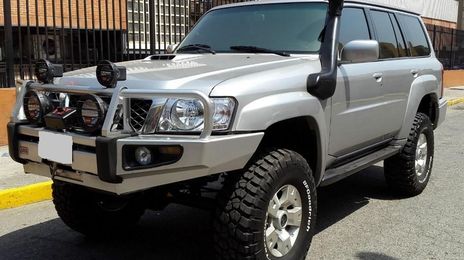 Nissan Patrol • 2009 • 150,000 km