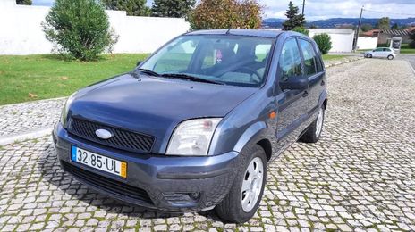 Ford Focus • 2002 • 270,000 km