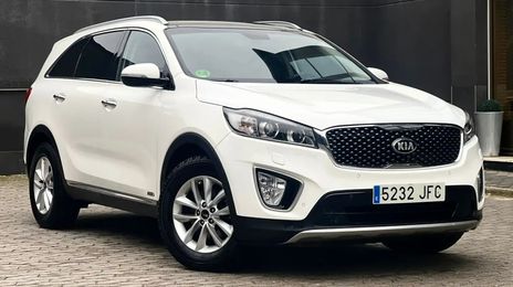 Kia Sorento • 2015 • 141,000 km