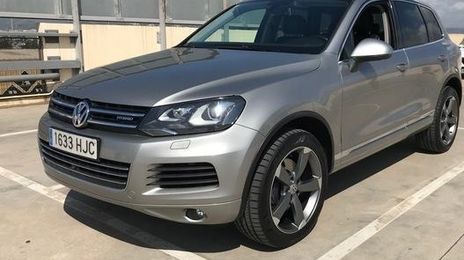 Volkswagen Touareg • 2012 • 198,000 km