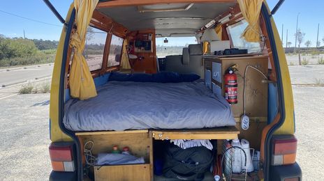 Volkswagen T4 • 1996 • 376,000 km