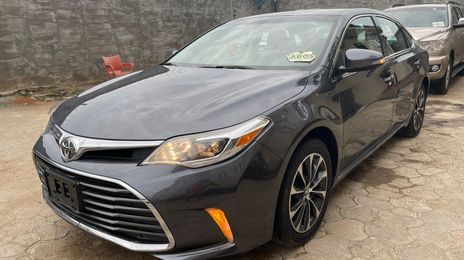 Toyota Avalon • 2017 • 2 km