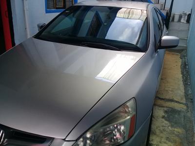 Honda Accord • 2005 • 199,000 km