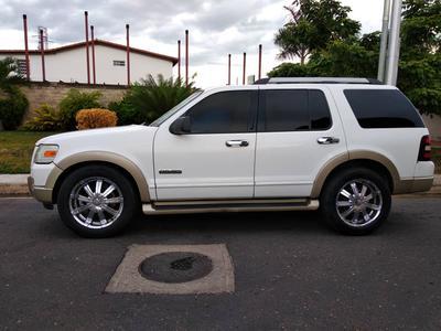 Ford Explorer • 2006 • 220 km