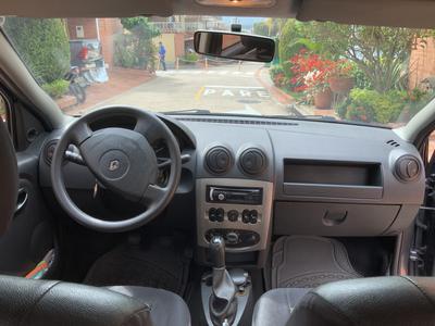 Renault Logan • 2008 • 100,000 km