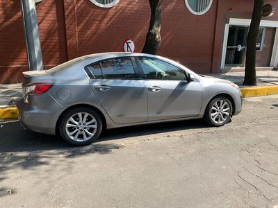 Mazda 3 • 2011 • 70,000 km