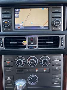 Land Rover Range Rover • 2010 • 130,000 km