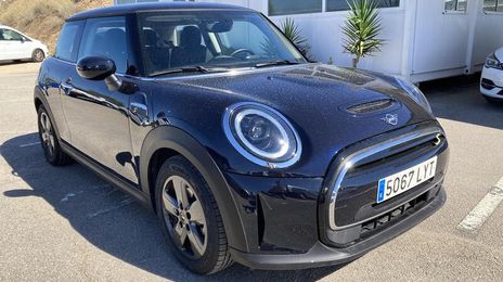 MINI Cooper • 2022 • 17,840 km
