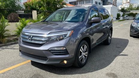 Honda Pilot • 2016 • 98,000 km