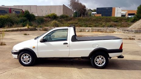 Fiat Strada • 2000 • 196,000 km