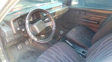 Toyota Corolla • 1988 • 123,456 km