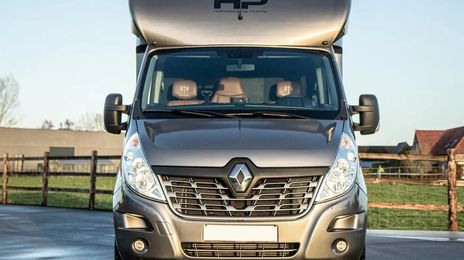 Renault Master • 2019 • 63,200 km