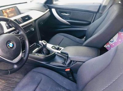 BMW Rad 3 • 2013 • 215,000 km