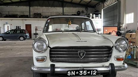 Peugeot 405 • 1966 • 148,000 km