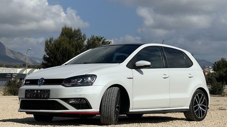 Volkswagen Polo • 2015 • 101,000 km