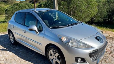 Peugeot 207 • 2011 • 164,633 km