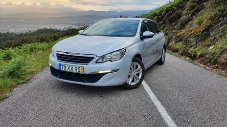 Peugeot 308 • 2014 • 200,000 km