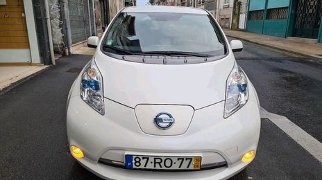 Nissan Leaf • 2016 • 90,000 km