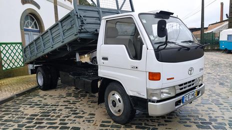 Toyota Dyna • 1998 • 366,000 km