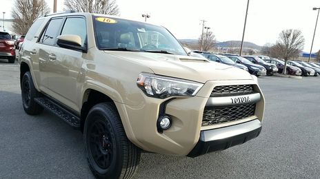 Toyota 4 Runner Limited • 2019 • 3,145 km