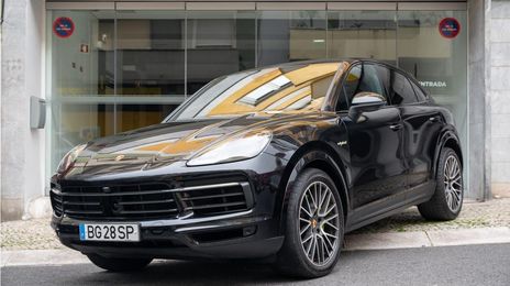 Porsche Cayenne • 2011 • 40,000 km