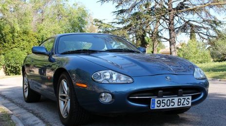 Jaguar XK-Series • 2002 • 127,000 km