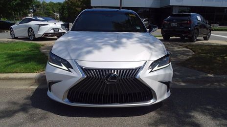 Lexus ES 350 • 2020 • 20,580 km