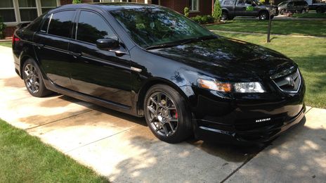 Acura TL • 2004 • 70,100 km