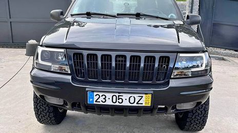 Jeep Grand Cherokee L • 2000 • 311,000 km